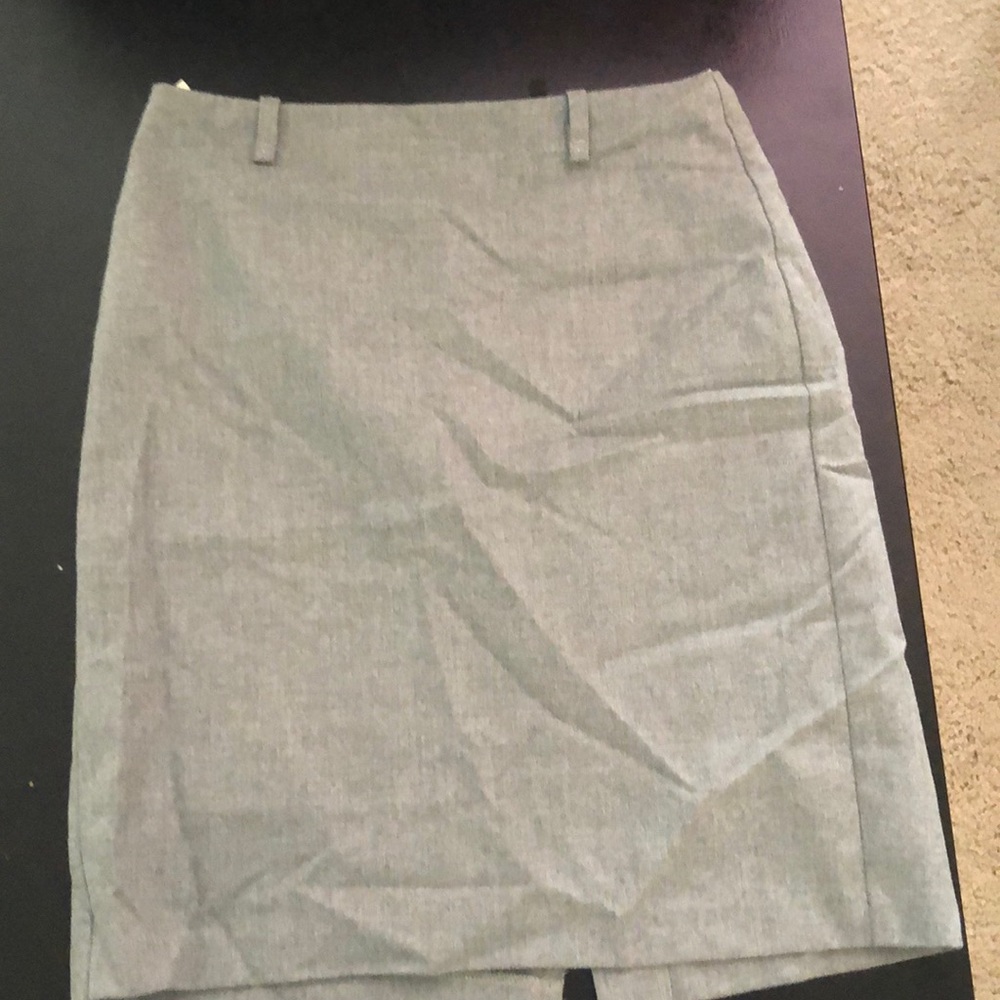 Gray pencil skirt sz 2 Benetton